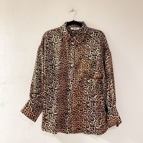 Ena Pelly Button Down Blouse in Cheetah Print Size 6 - Picture 2 of 8